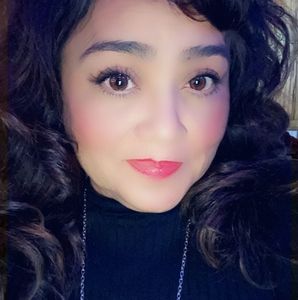 Meet your Posher, Veronica